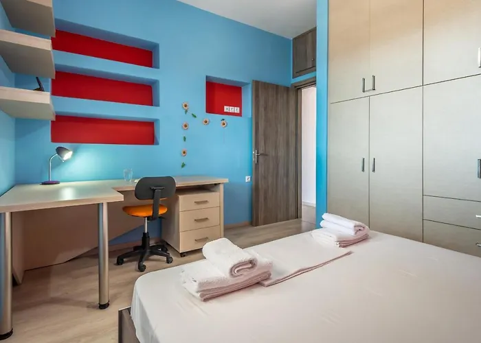 بيت للعطل Stone House Yiota